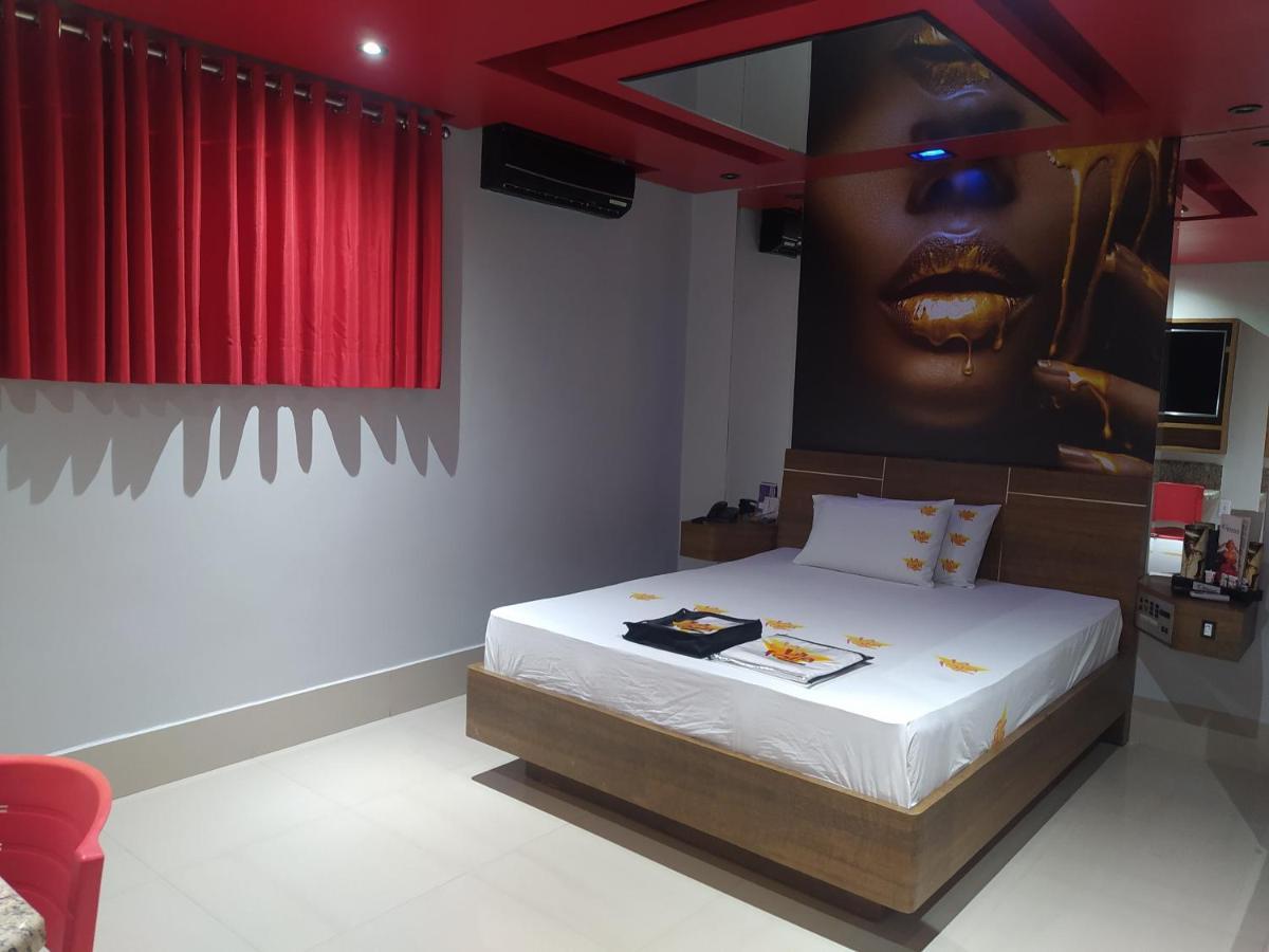 Motel La Folia Ribeirão Preto Екстериор снимка