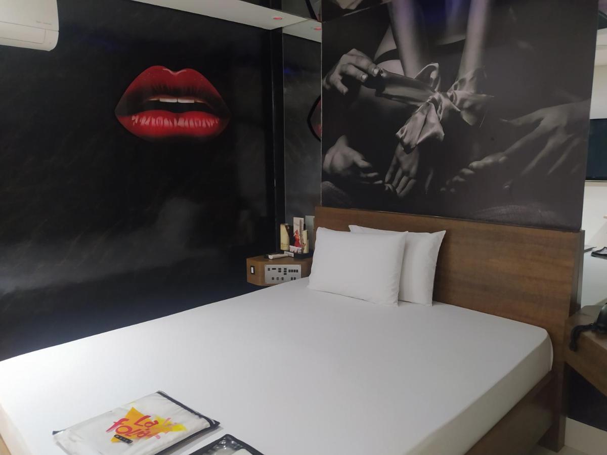 Motel La Folia Ribeirão Preto Екстериор снимка