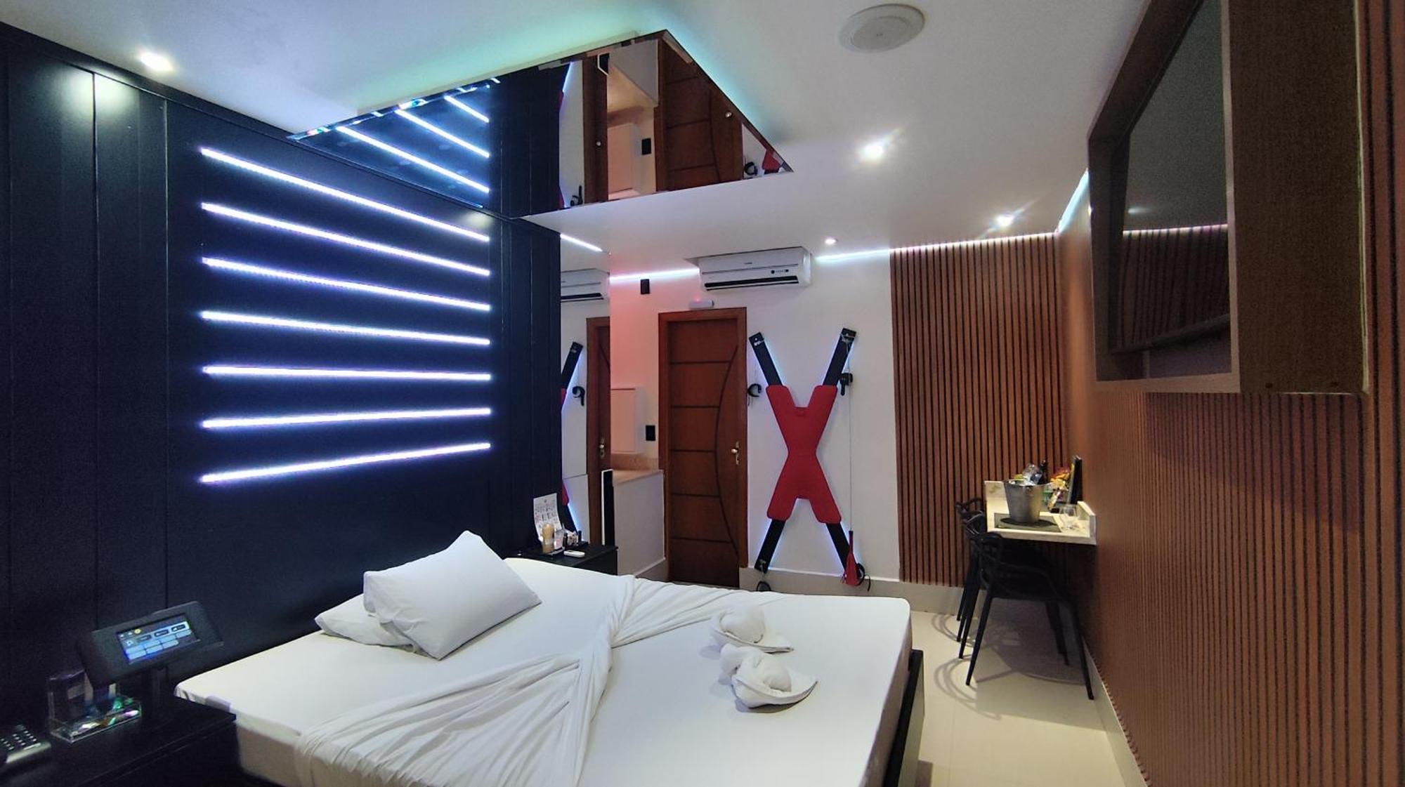 Motel La Folia Ribeirão Preto Екстериор снимка