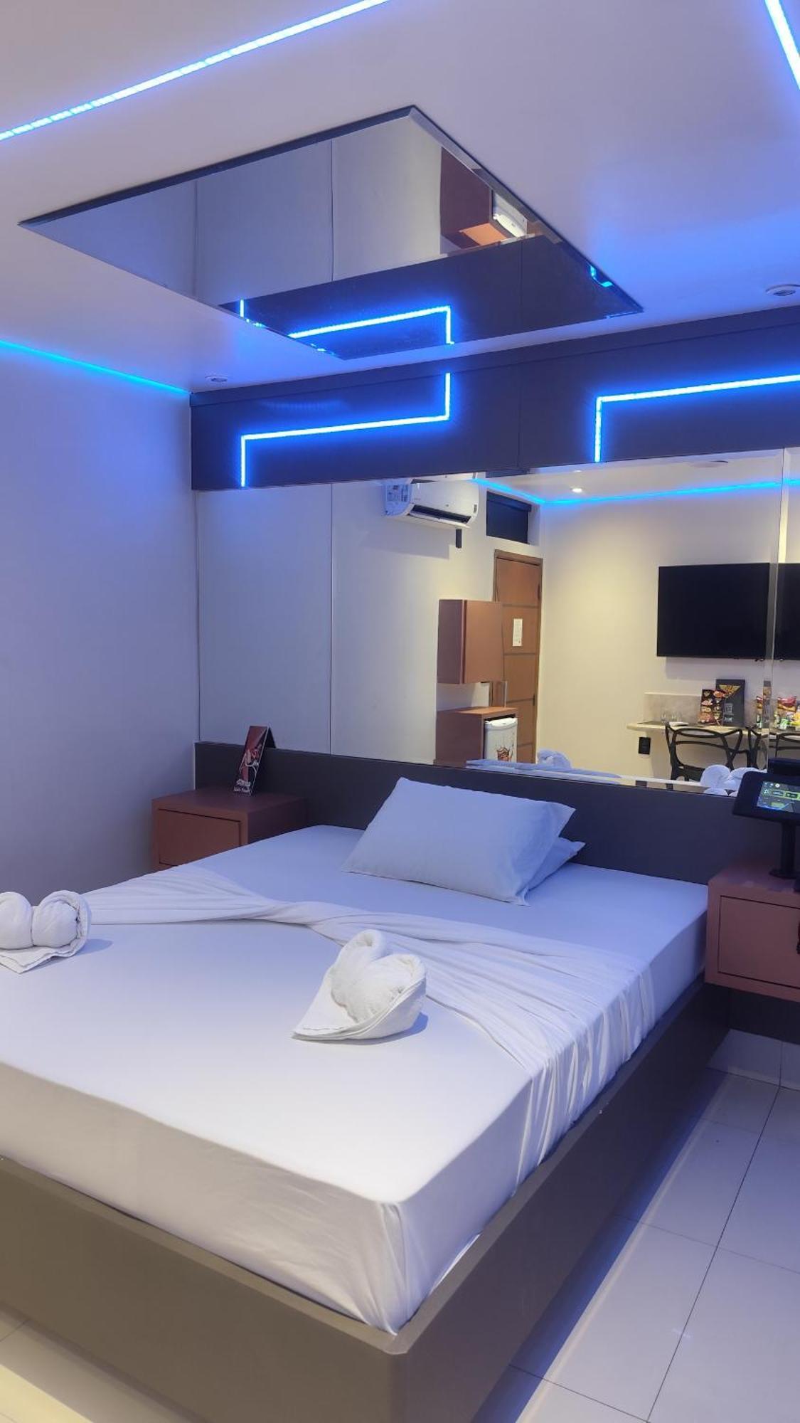 Motel La Folia Ribeirão Preto Екстериор снимка
