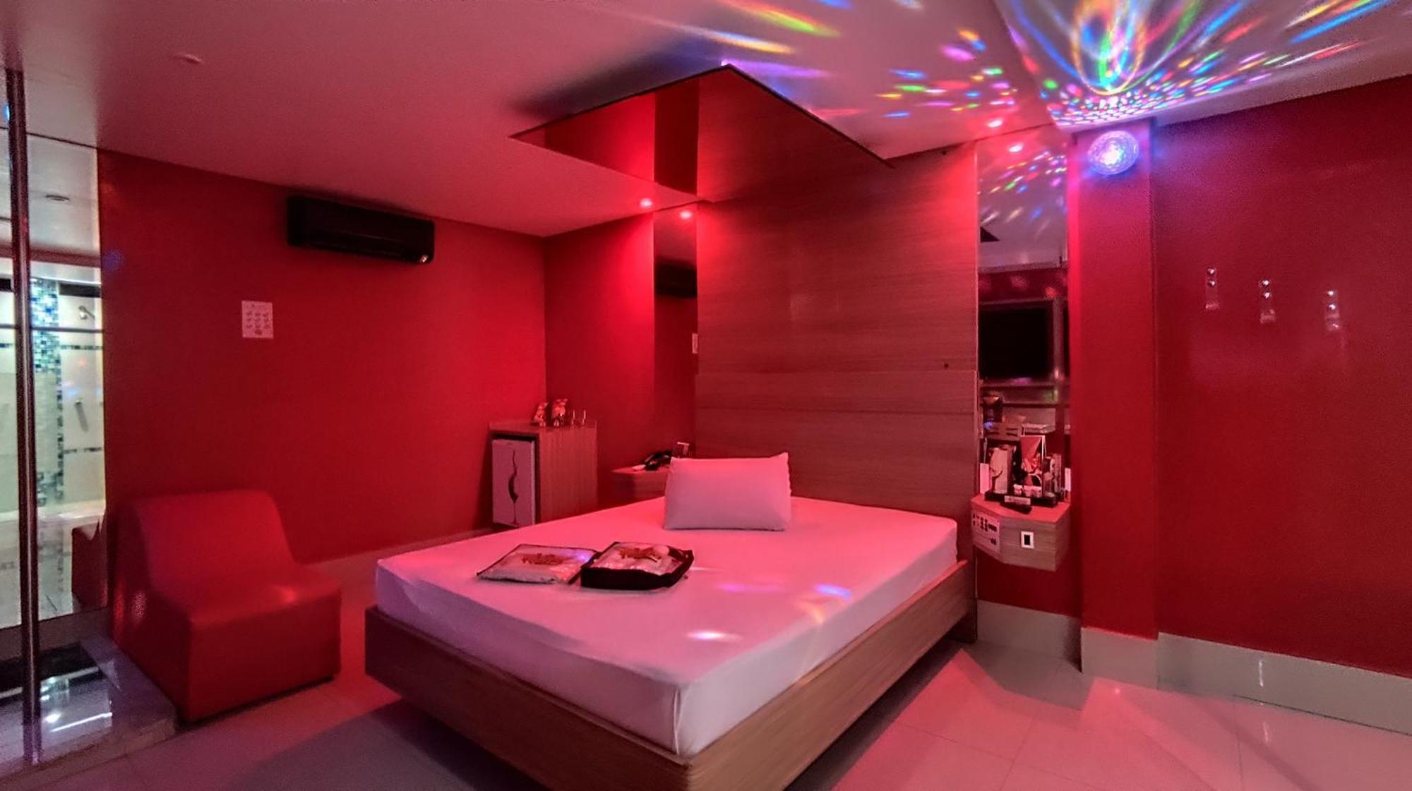 Motel La Folia Ribeirão Preto Екстериор снимка