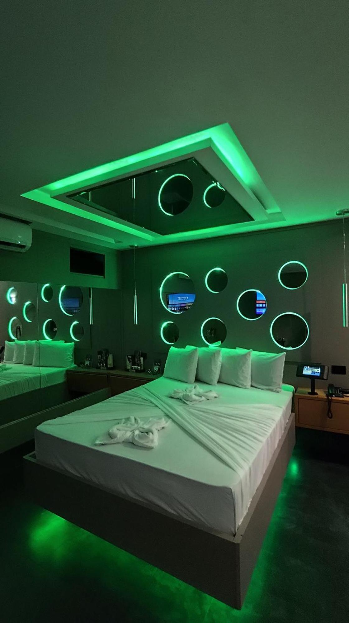 Motel La Folia Ribeirão Preto Стая снимка